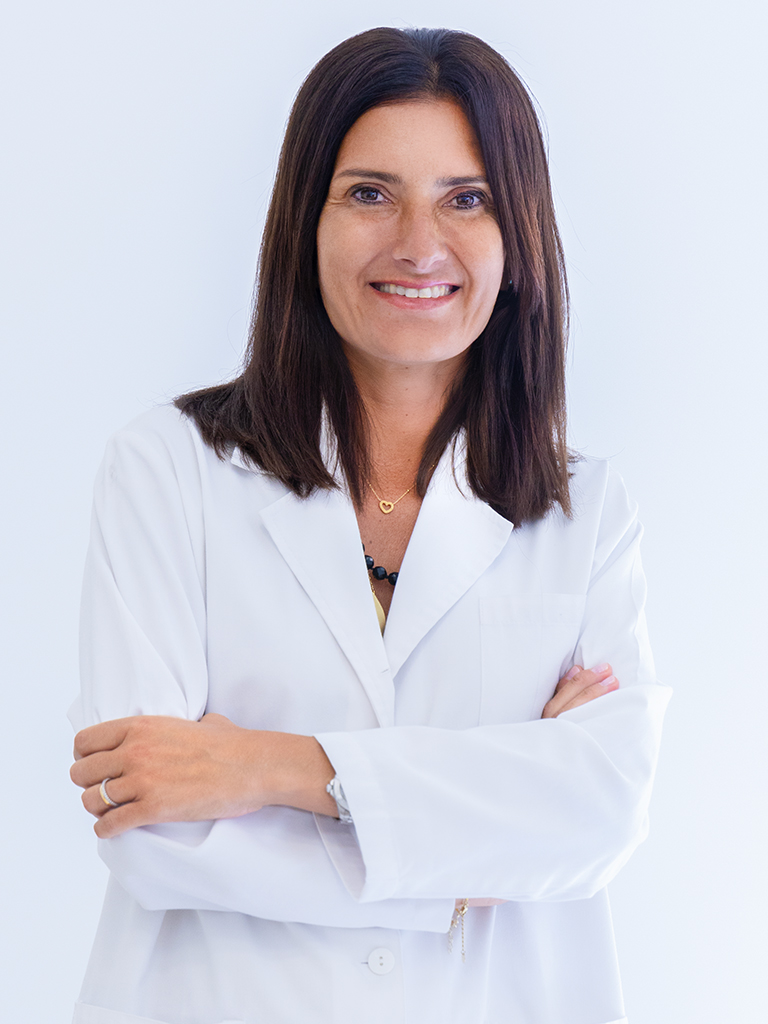 doctora paula ferrer clinica oftalmologica rahhal valencia